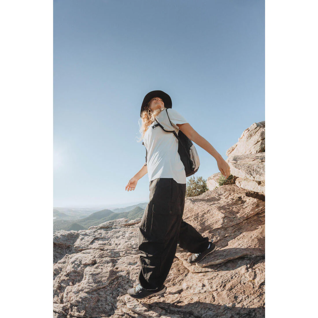 Women’s short-sleeved hiking T-shirt, MH500 - Image 26