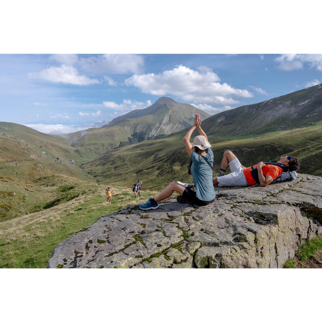 Women’s short-sleeved hiking T-shirt, MH500 - Image 37