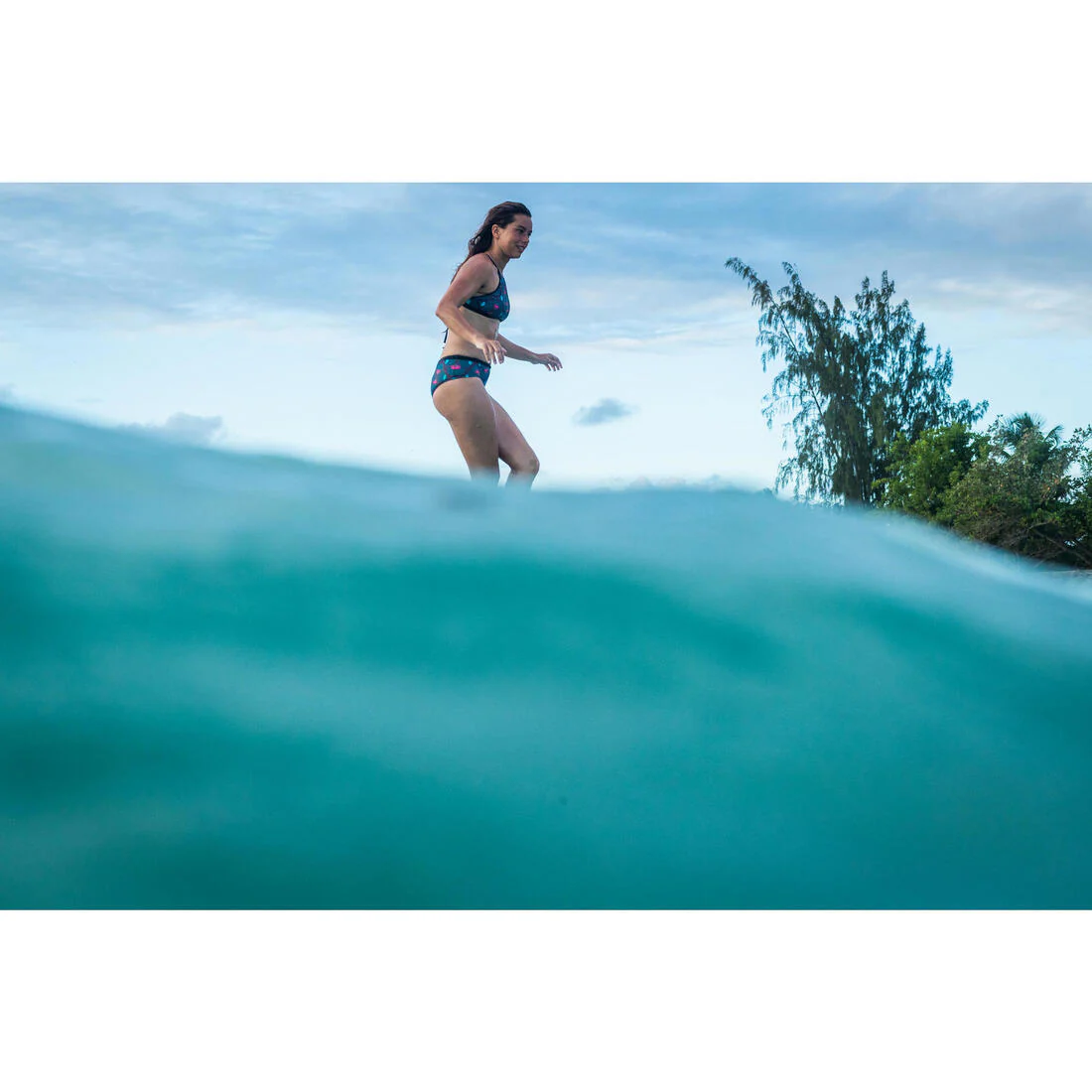 Women's Surfing Crop Top Swimsuit Top with open back ANDREA SUPAI ZENITH - Image 17