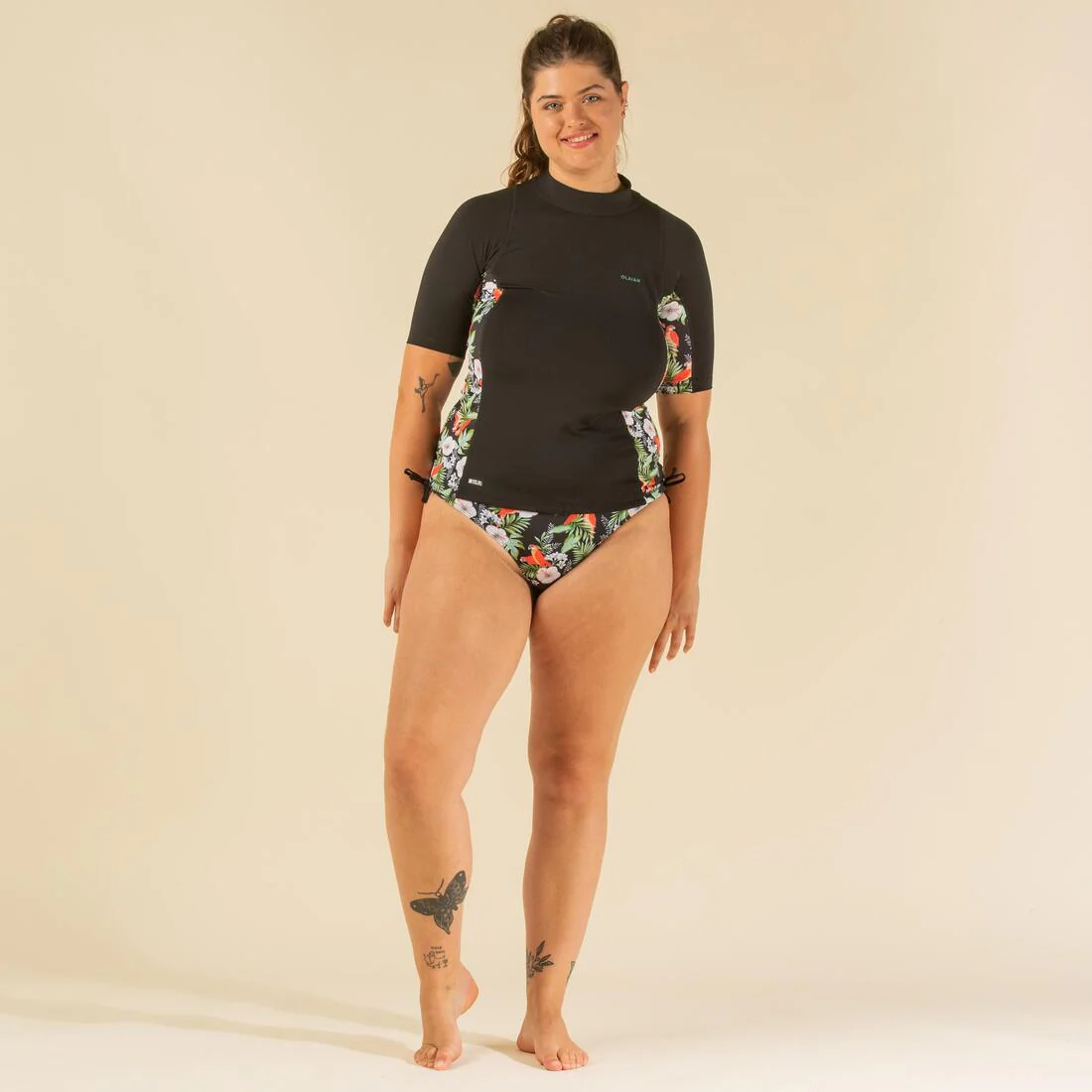 Women’s UV-protective short sleeve t-shirt surf top 500 black and floral PARROT - Image 13