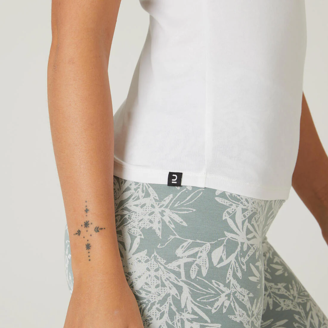 Women's V-Neck Fitness T-Shirt 500 - Ice - Image 3