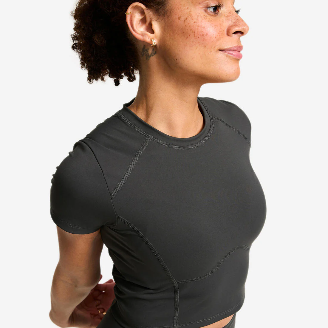 Women's Short-Sleeved Sports T-Shirt - Image 5